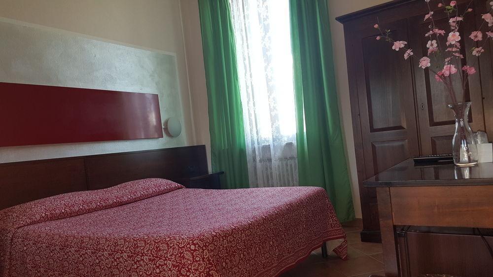 Hotel La Pendola Ozzero Eksteriør billede