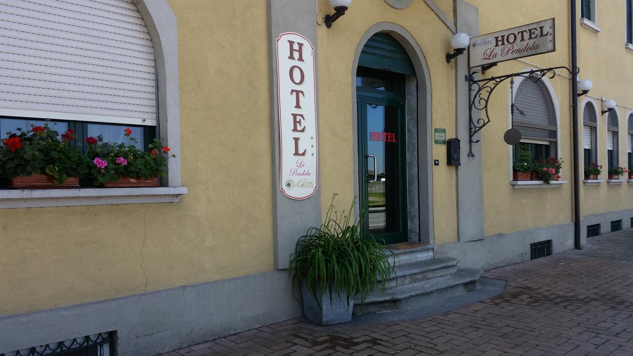 Hotel La Pendola Ozzero Eksteriør billede