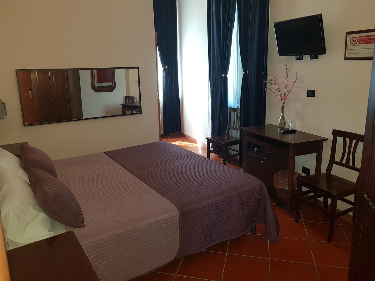Hotel La Pendola Ozzero Eksteriør billede